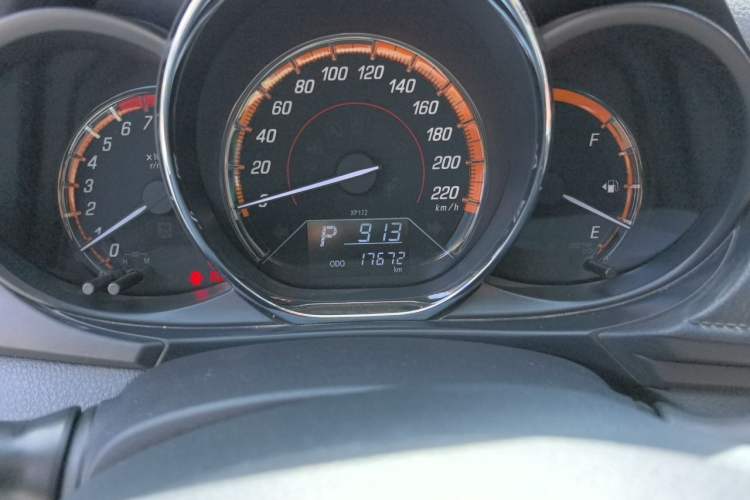 Used Toyota YARiS L Zhi Xuan 2022 1.5L CVT Leading PLUS Edition Odometer Close Up