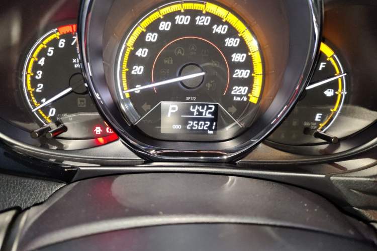 Used Toyota YARiS L Zhi Xuan 2022 X-Trail 1.5L CVT Luxury PLUS Edition Odometer Close Up