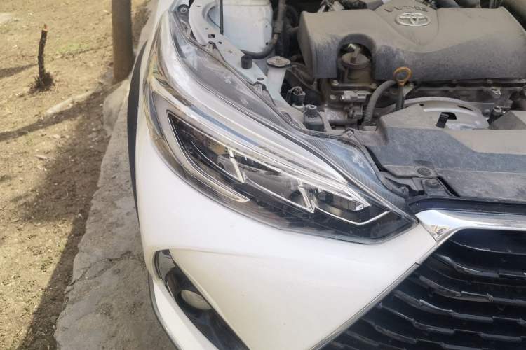 Used Toyota YARiS L Zhi Xuan 2022 X-Trail 1.5L CVT Luxury PLUS Edition Right Front Headlight