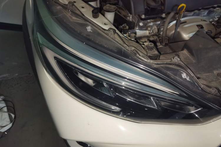 Used Toyota YARiS L Zhi Xuan 2022 X-Trail 1.5L CVT Luxury PLUS Edition Right Front Headlight