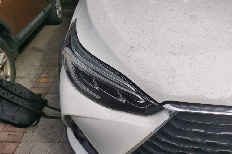 Used Toyota YARiS L Zhi Xuan 2022 X-Trail 1.5L CVT Luxury PLUS Edition Right Front Headlight
