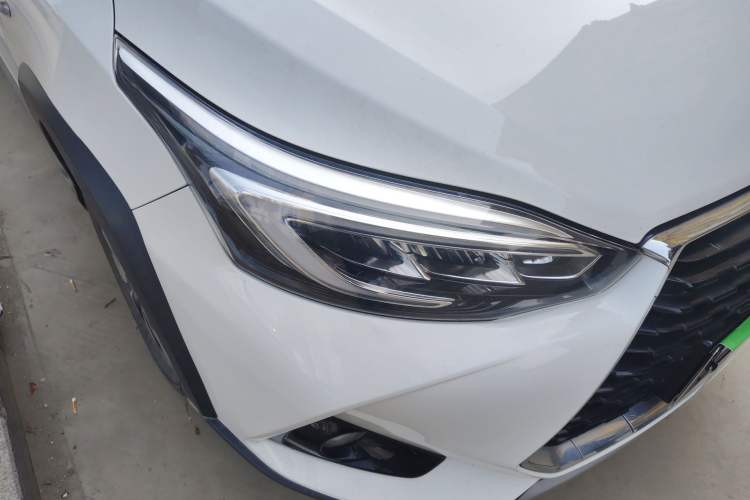 Used Toyota YARiS L Zhi Xuan 2022 X-Trail 1.5L CVT Luxury PLUS Edition Right Front Headlight