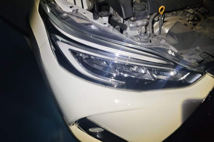 Used Toyota YARiS L Zhi Xuan 2022 X-Trail 1.5L CVT Luxury PLUS Edition Right Front Headlight