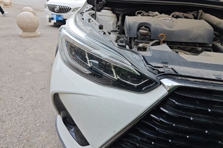 Used Toyota YARiS L Zhi Xuan 2022 X-Trail 1.5L CVT Leading PLUS Edition Right Front Headlight