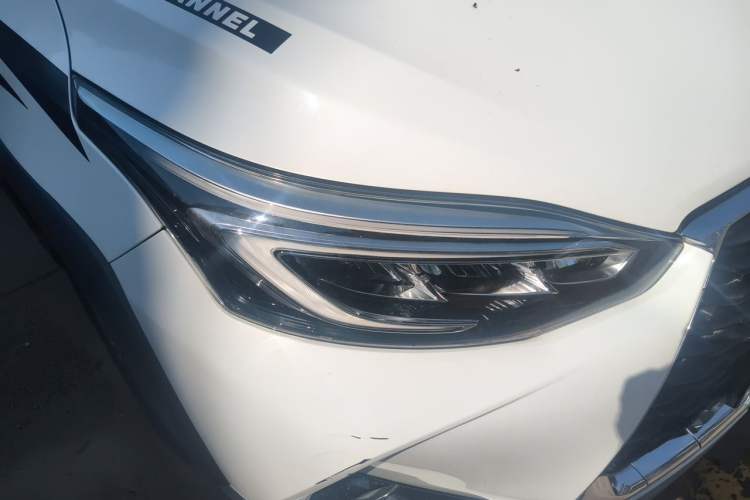 Used Toyota YARiS L Zhi Xuan 2022 X-Trail 1.5L CVT Luxury PLUS Edition Right Front Headlight