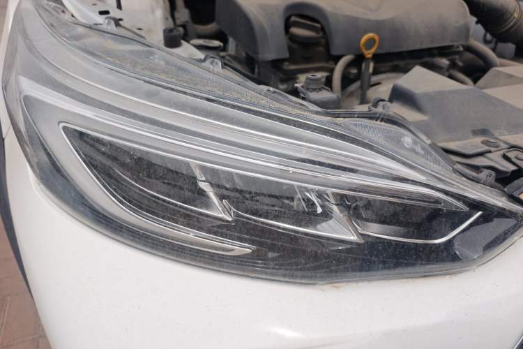 Used Toyota YARiS L Zhi Xuan 2022 X-Trail 1.5L CVT Luxury PLUS Edition Right Front Headlight