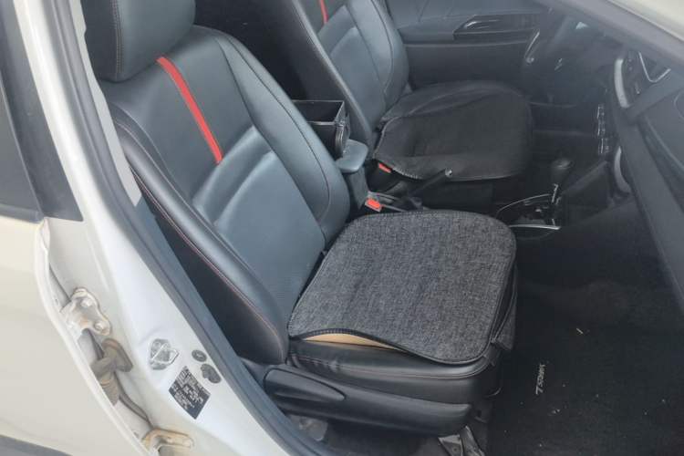 Used Toyota YARiS L Zhi Xuan 2022 X-Trail 1.5L CVT Luxury PLUS Edition Right Front Seat