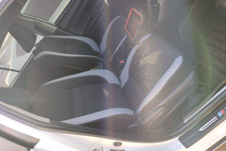 Used Toyota YARiS L Zhi Xuan 2022 X-Trail 1.5L CVT Leading PLUS Edition Right Front Seat