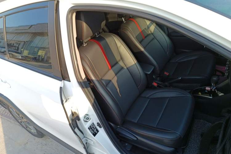 Used Toyota YARiS L Zhi Xuan 2022 X-Trail 1.5L CVT Luxury PLUS Edition Right Front Seat