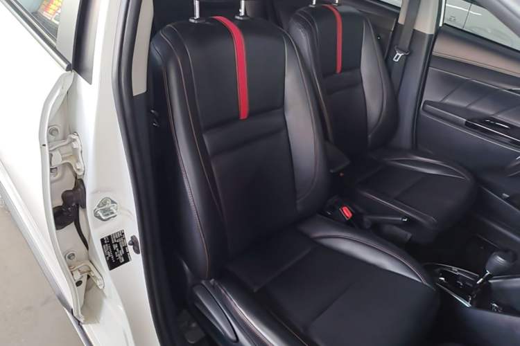 Used Toyota YARiS L Zhi Xuan 2022 X-Trail 1.5L CVT Luxury PLUS Edition Right Front Seat