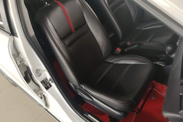 Used Toyota YARiS L Zhi Xuan 2022 X-Trail 1.5L CVT Luxury PLUS Edition Right Front Seat