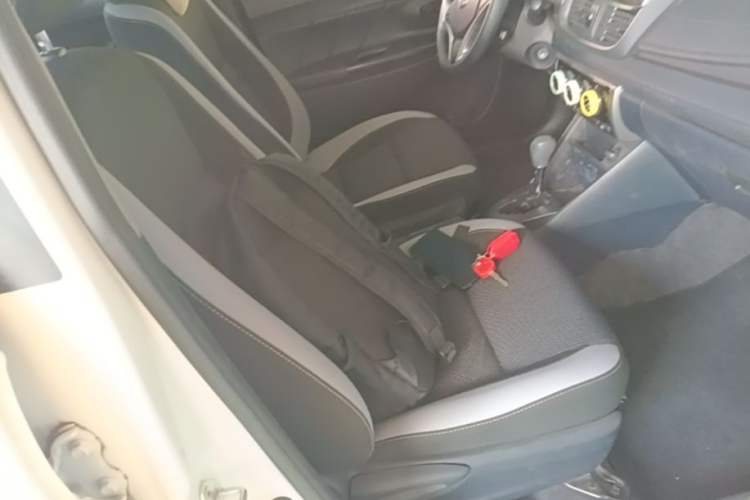 Used Toyota YARiS L Zhi Xuan 2022 X-Trail 1.5L CVT Leading PLUS Edition Right Front Seat