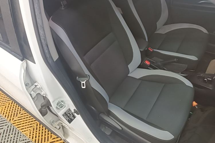 Used Toyota YARiS L Zhi Xuan 2022 X-Trail 1.5L CVT Leading PLUS Edition Right Front Seat