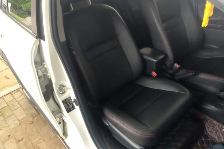 Used Toyota YARiS L Zhi Xuan 2022 X-Trail 1.5L CVT Leading PLUS Edition Right Front Seat