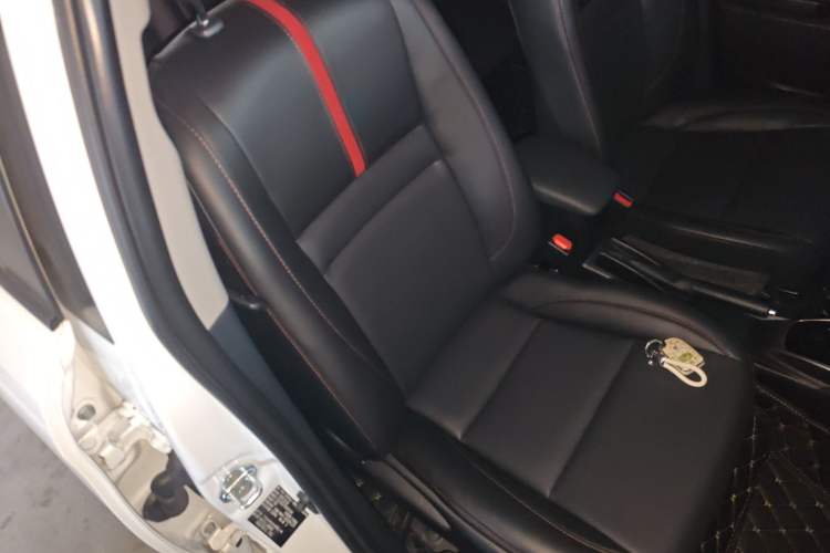 Used Toyota YARiS L Zhi Xuan 2022 X-Trail 1.5L CVT Luxury PLUS Edition Right Front Seat