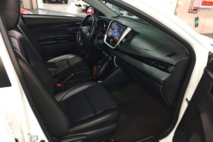 Used Toyota YARiS L Zhi Xuan 2022 X-Trail 1.5L CVT Luxury PLUS Edition Right Front Seat