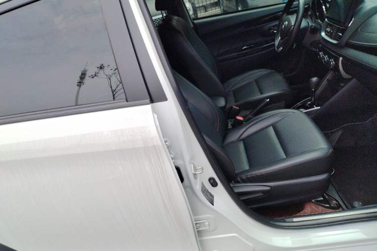 Used Toyota YARiS L Zhi Xuan 2022 X-Trail 1.5L CVT Luxury PLUS Edition Right Front Seat