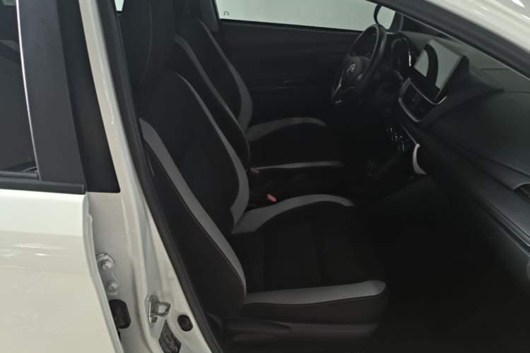 Used Toyota YARiS L Zhi Xuan 2022 1.5L CVT Leading PLUS Edition Right Front Seat