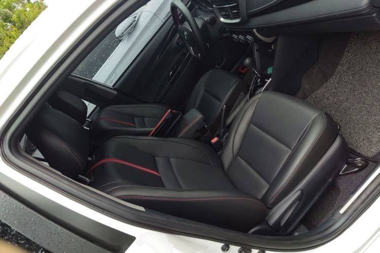Used Toyota YARiS L Zhi Xuan 2022 X-Trail 1.5L CVT Luxury PLUS Edition Right Front Seat