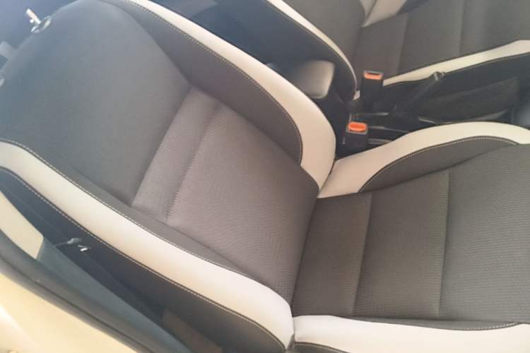 Used Toyota YARiS L Zhi Xuan 2022 X-Trail 1.5L CVT Leading PLUS Edition Right Front Seat