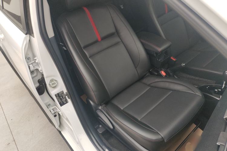 Used Toyota YARiS L Zhi Xuan 2022 X-Trail 1.5L CVT Luxury PLUS Edition Right Front Seat
