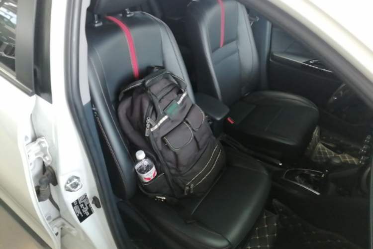 Used Toyota YARiS L Zhi Xuan 2022 X-Trail 1.5L CVT Luxury PLUS Edition Right Front Seat