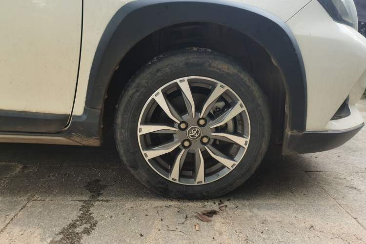 Used Toyota YARiS L Zhi Xuan 2022 X-Trail 1.5L CVT Leading PLUS Edition Right Front Wheel Hub