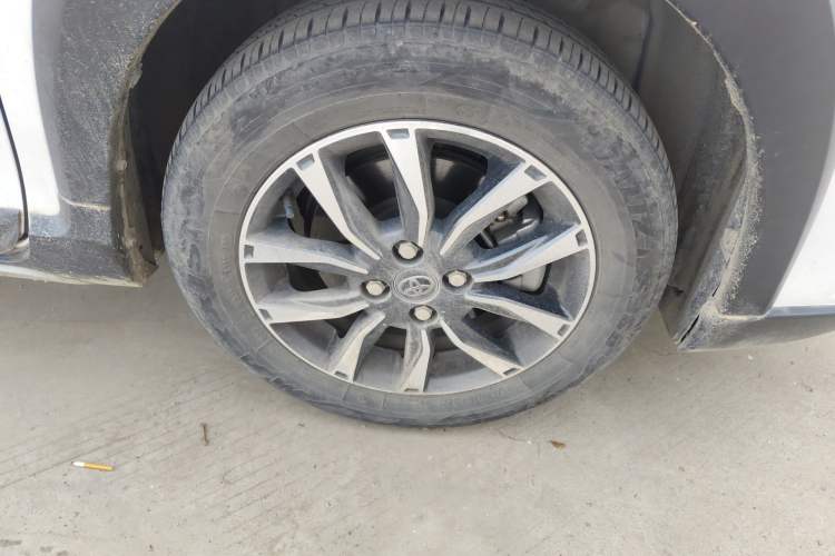 Used Toyota YARiS L Zhi Xuan 2022 X-Trail 1.5L CVT Luxury PLUS Edition Right Front Wheel Hub