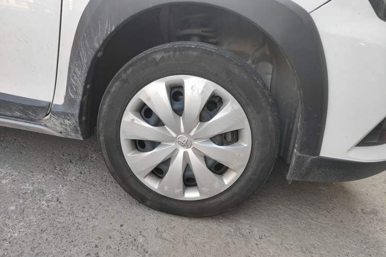 Used Toyota YARiS L Zhi Xuan 2022 X-Trail 1.5L CVT Leading PLUS Edition Right Front Wheel Hub