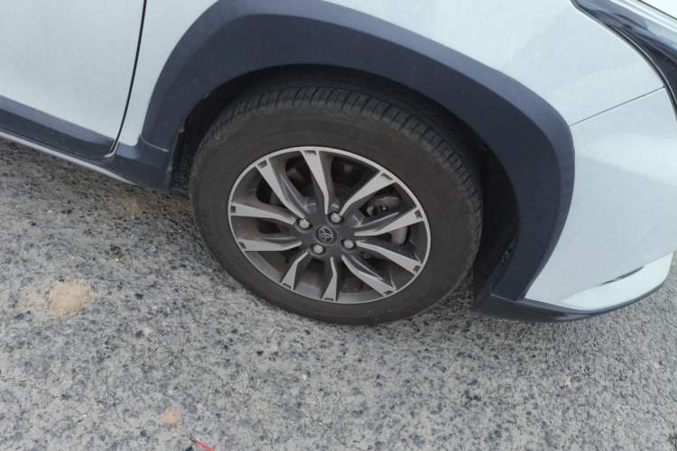 Used Toyota YARiS L Zhi Xuan 2022 X-Trail 1.5L CVT Luxury PLUS Edition Right Front Wheel Hub