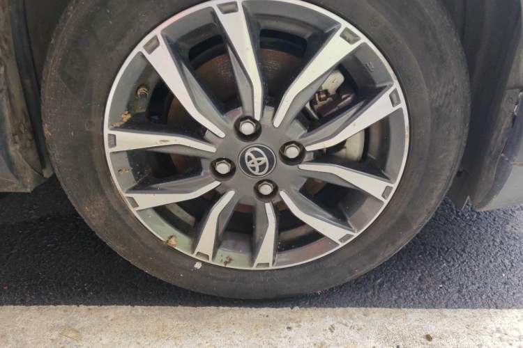 Used Toyota YARiS L Zhi Xuan 2022 X-Trail 1.5L CVT Luxury PLUS Edition Right Front Wheel Hub