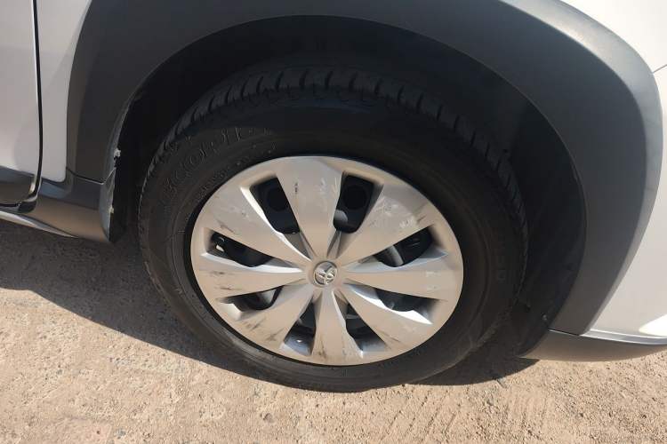 Used Toyota YARiS L Zhi Xuan 2022 X-Trail 1.5L CVT Leading PLUS Edition Right Front Wheel Hub