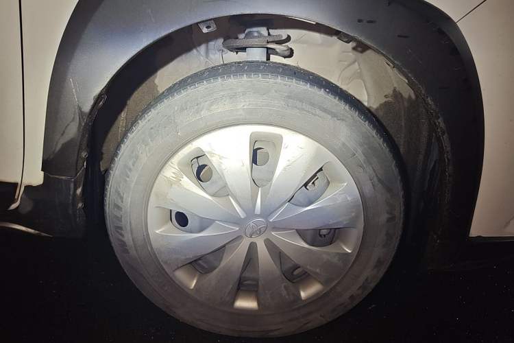 Used Toyota YARiS L Zhi Xuan 2022 X-Trail 1.5L CVT Leading PLUS Edition Right Front Wheel Hub
