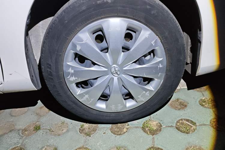 Used Toyota YARiS L Zhi Xuan 2022 1.5L CVT Leading PLUS Edition Right Front Wheel Hub