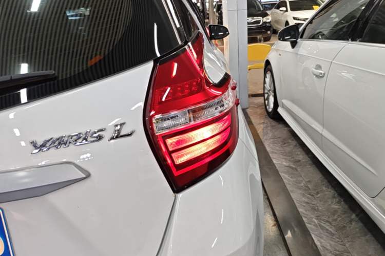 Used Toyota YARiS L Zhi Xuan 2022 1.5L CVT Leading PLUS Edition Right Rear Taillight