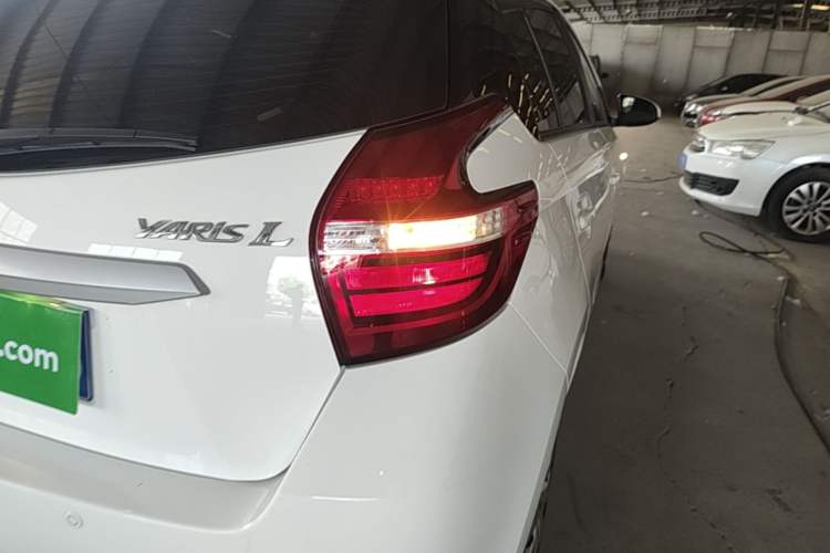 Used Toyota YARiS L Zhi Xuan 2022 1.5L CVT Leading PLUS Edition Right Rear Taillight