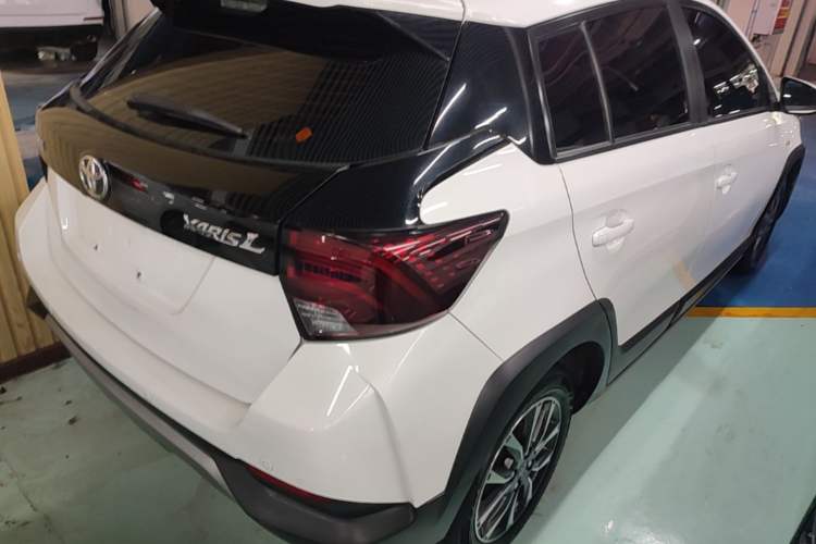 Used Toyota YARiS L Zhi Xuan 2022 X-Trail 1.5L CVT Luxury PLUS Edition Right Rear Taillight