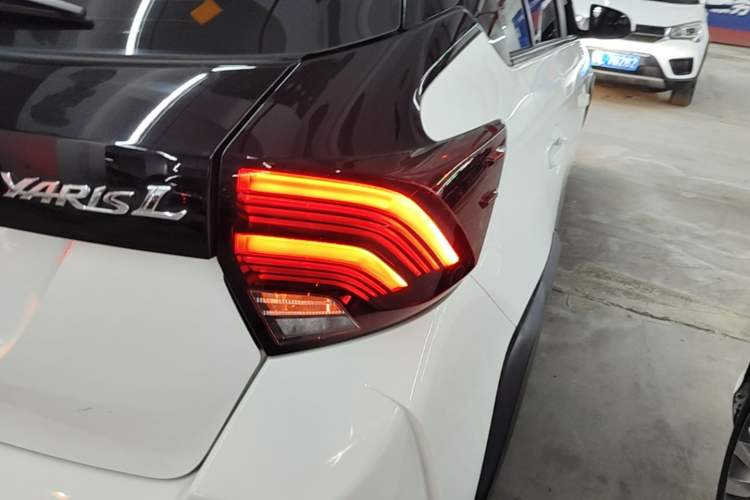 Used Toyota YARiS L Zhi Xuan 2022 X-Trail 1.5L CVT Luxury PLUS Edition Right Rear Taillight