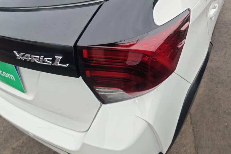 Used Toyota YARiS L Zhi Xuan 2022 X-Trail 1.5L CVT Leading PLUS Edition Right Rear Taillight