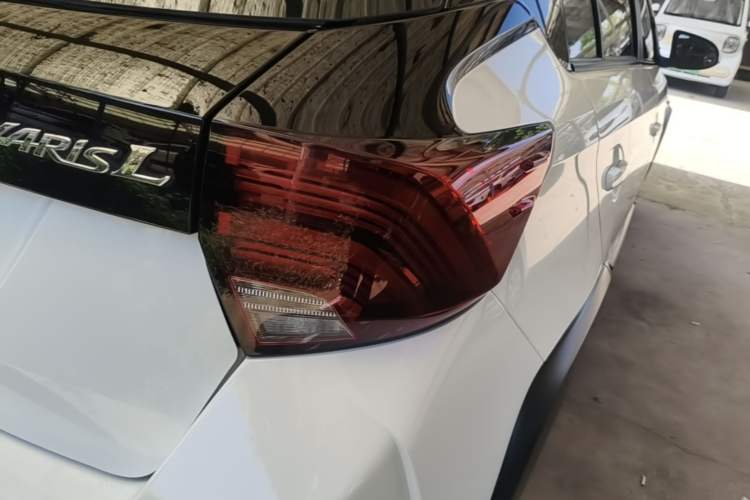 Used Toyota YARiS L Zhi Xuan 2022 X-Trail 1.5L CVT Luxury PLUS Edition Right Rear Taillight