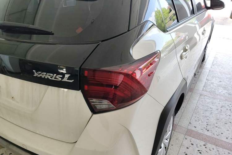 Used Toyota YARiS L Zhi Xuan 2022 X-Trail 1.5L CVT Leading PLUS Edition Right Rear Taillight