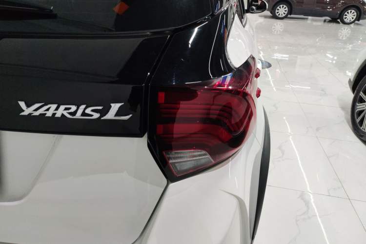 Used Toyota YARiS L Zhi Xuan 2022 X-Trail 1.5L CVT Leading PLUS Edition Right Rear Taillight