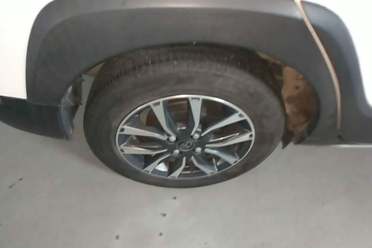 Used Toyota YARiS L Zhi Xuan 2022 X-Trail 1.5L CVT Luxury PLUS Edition Right Rear Wheel Hub