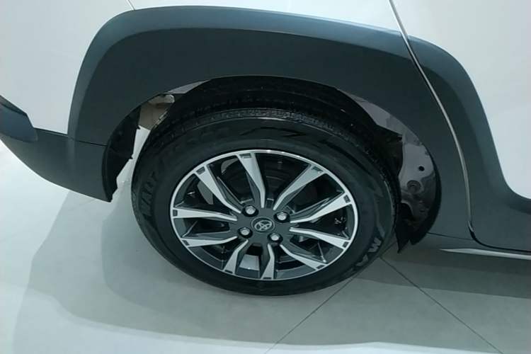 Used Toyota YARiS L Zhi Xuan 2022 X-Trail 1.5L CVT Luxury PLUS Edition Right Rear Wheel Hub
