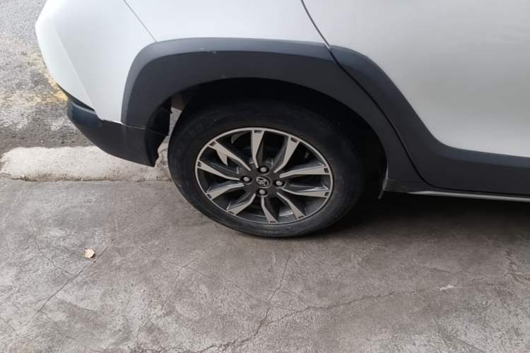 Used Toyota YARiS L Zhi Xuan 2022 X-Trail 1.5L CVT Luxury PLUS Edition Right Rear Wheel Hub