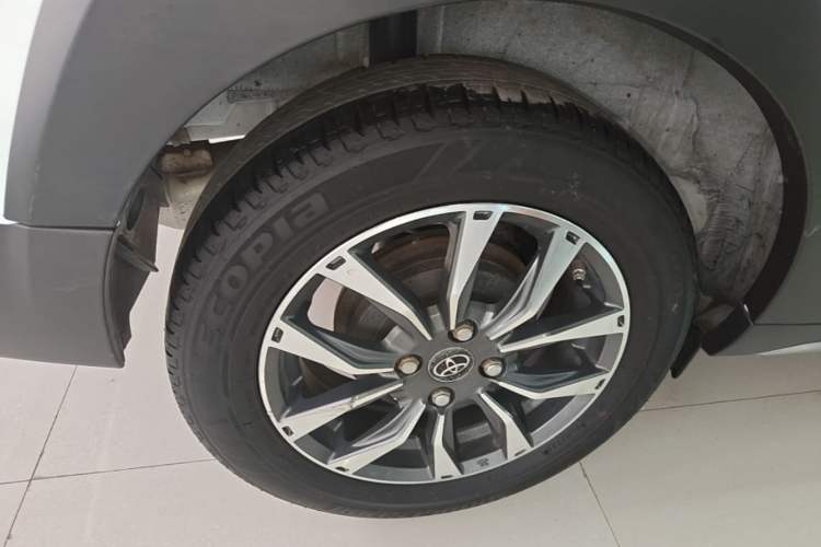 Used Toyota YARiS L Zhi Xuan 2022 X-Trail 1.5L CVT Leading PLUS Edition Right Rear Wheel Hub
