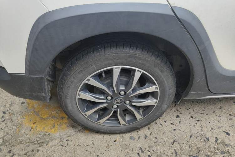 Used Toyota YARiS L Zhi Xuan 2022 X-Trail 1.5L CVT Luxury PLUS Edition Right Rear Wheel Hub