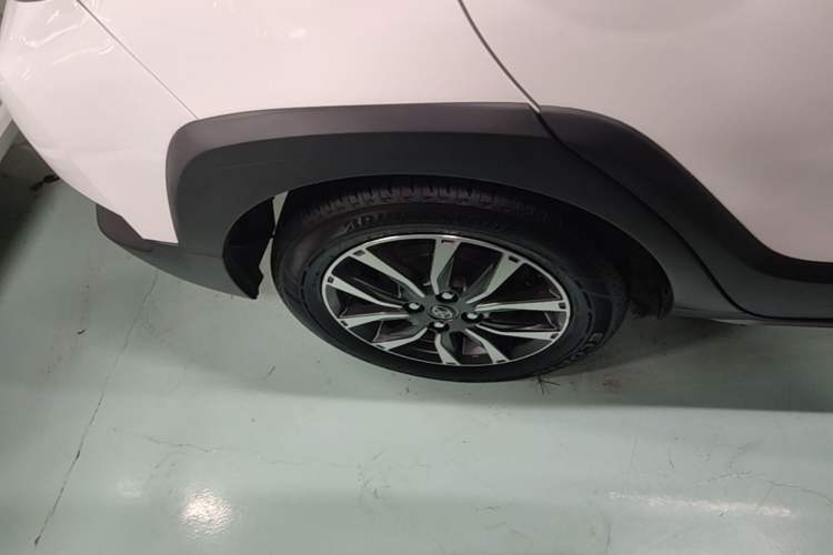 Used Toyota YARiS L Zhi Xuan 2022 X-Trail 1.5L CVT Luxury PLUS Edition Right Rear Wheel Hub