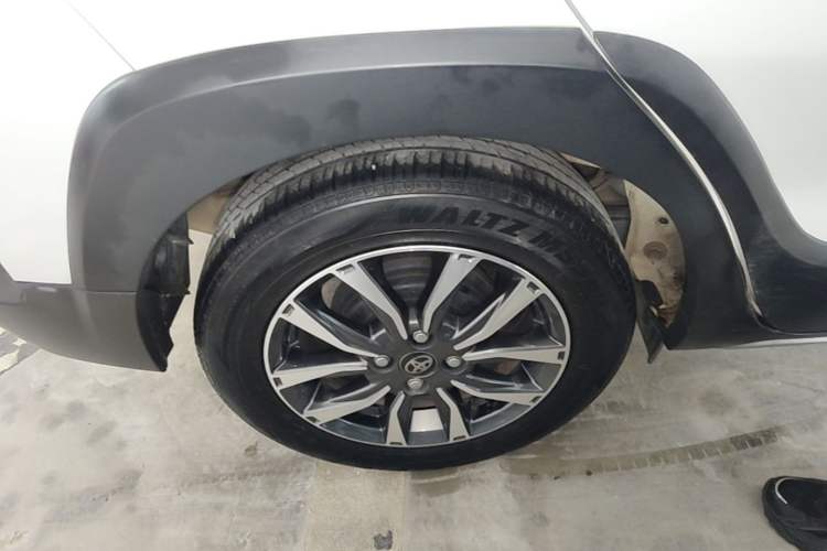Used Toyota YARiS L Zhi Xuan 2022 X-Trail 1.5L CVT Luxury PLUS Edition Right Rear Wheel Hub