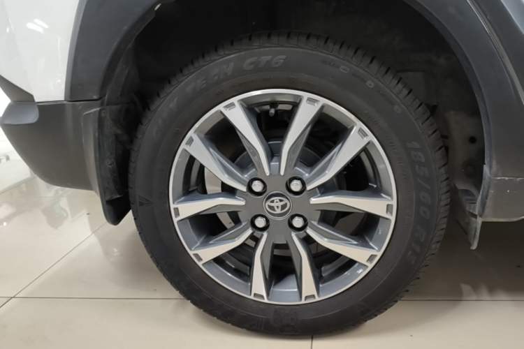 Used Toyota YARiS L Zhi Xuan 2022 X-Trail 1.5L CVT Luxury PLUS Edition Right Rear Wheel Hub